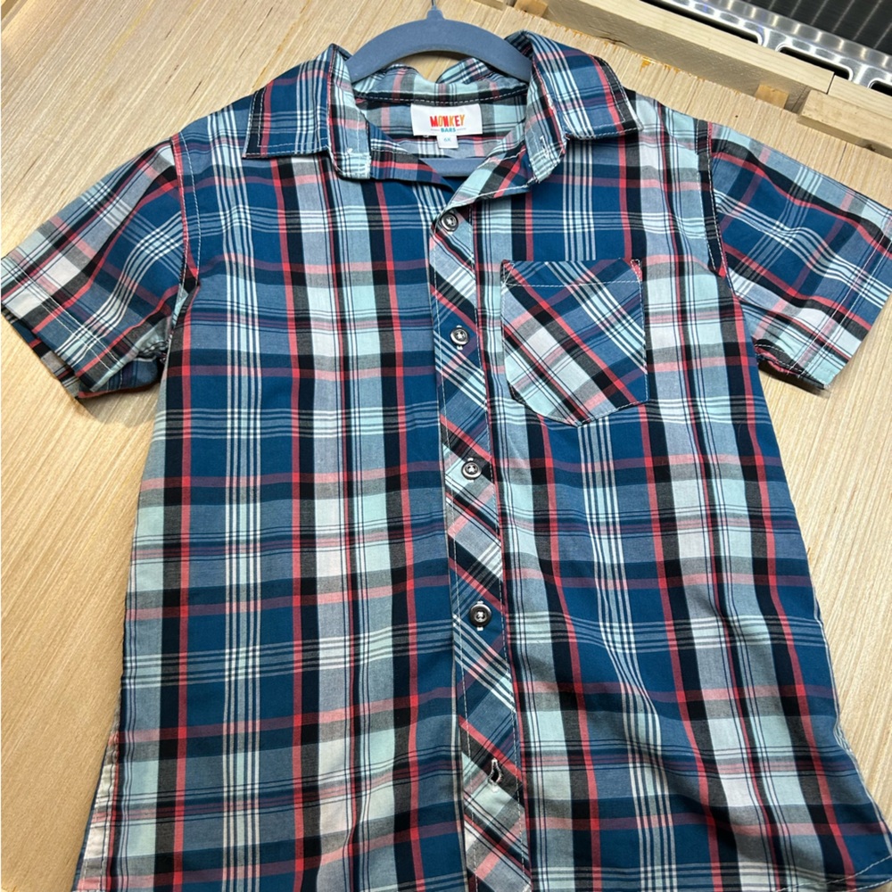 🍭Monkey Bars Boys’ Plaid Short Sleeve Shirt - Blue and Red 6X